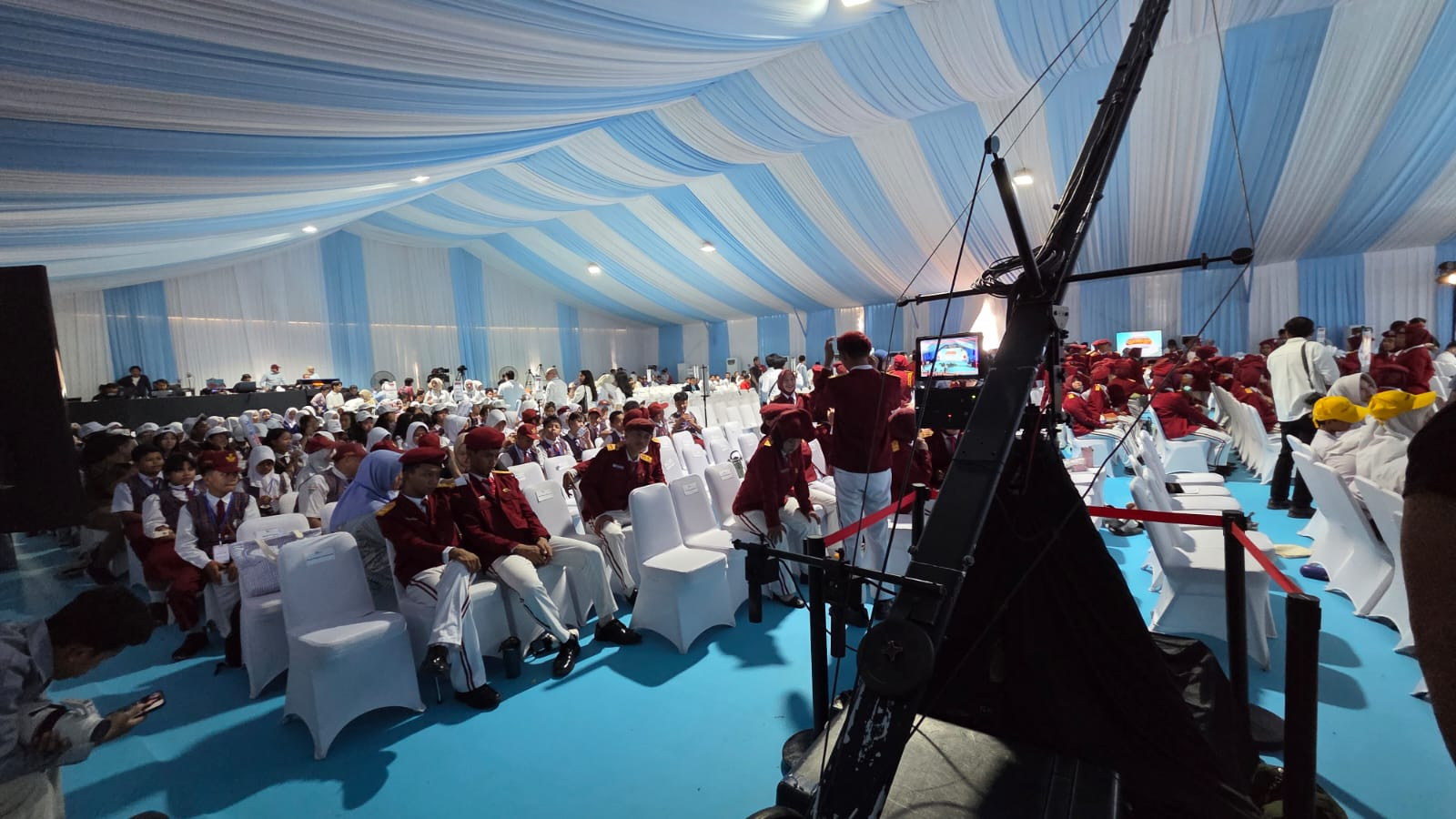 OJK - HARI INDONESIA MENABUNG 2026