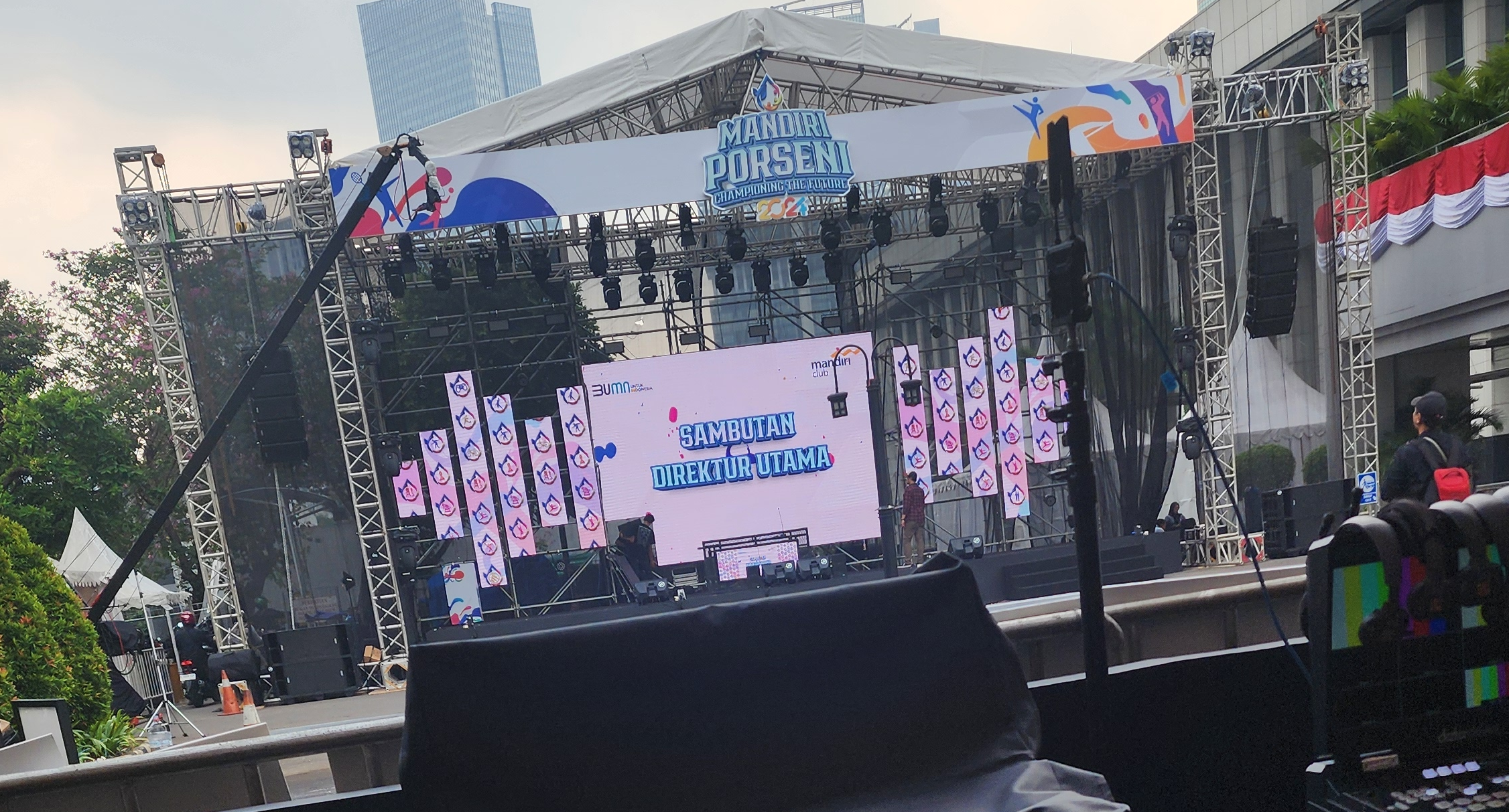 Mandiri Porseni